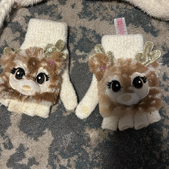 Justice Christmas Theme Reindeer Earflap Hat & Gloves 3Piece Set Brown Cream OS - Picture 5 of 7